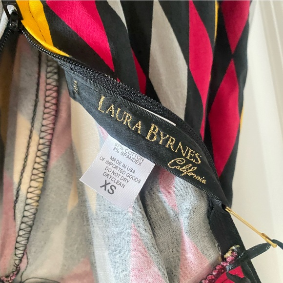 Pinup Couture Harlequin Little Jun Skirt XS Red House Harry Potter - Picture 6 of 6